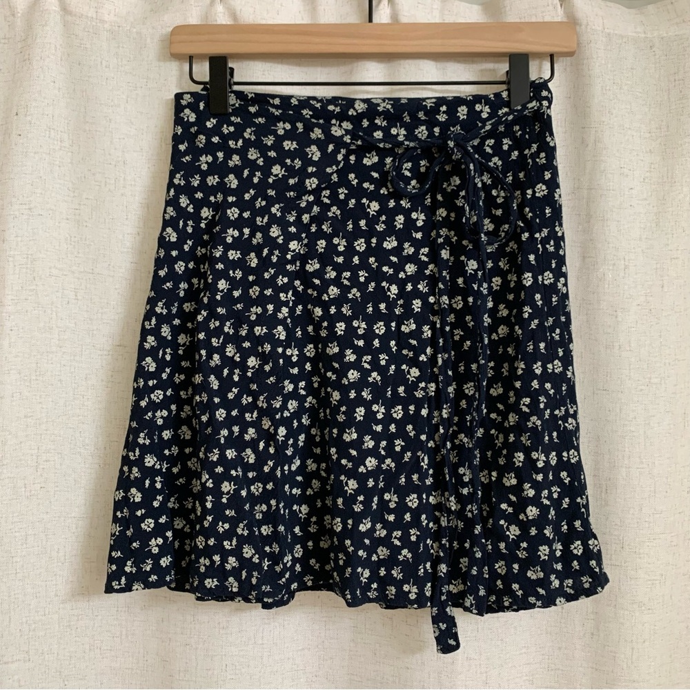 Brandy Melville Navy Blue Floral Wrap Mini Skirt Viscose Multi Size Fits All